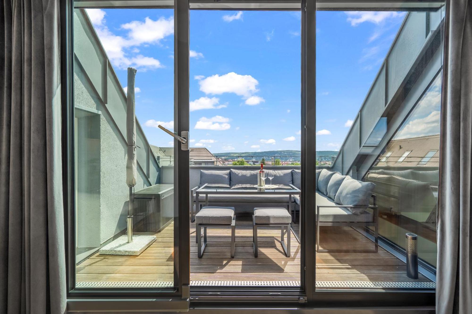 Dnd Design Loft I 170Qm I Parken I Balkon I Workstation I Netflix I Kaffee I Waschmaschine I Trockner I Xbox I Ausblick Appartement Würzburg Buitenkant foto