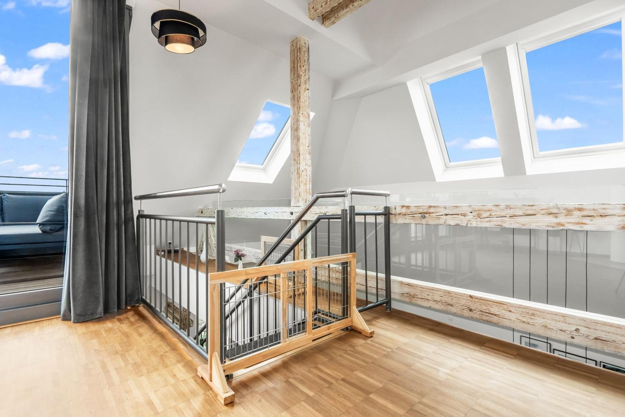 Dnd Design Loft I 170Qm I Parken I Balkon I Workstation I Netflix I Kaffee I Waschmaschine I Trockner I Xbox I Ausblick Appartement Würzburg Buitenkant foto