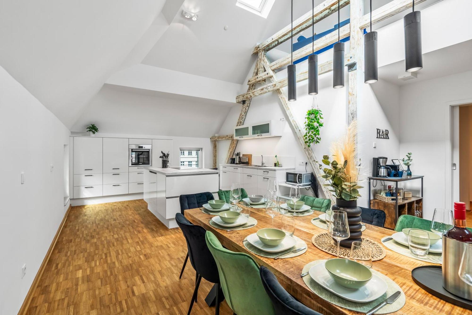 Dnd Design Loft I 170Qm I Parken I Balkon I Workstation I Netflix I Kaffee I Waschmaschine I Trockner I Xbox I Ausblick Appartement Würzburg Buitenkant foto